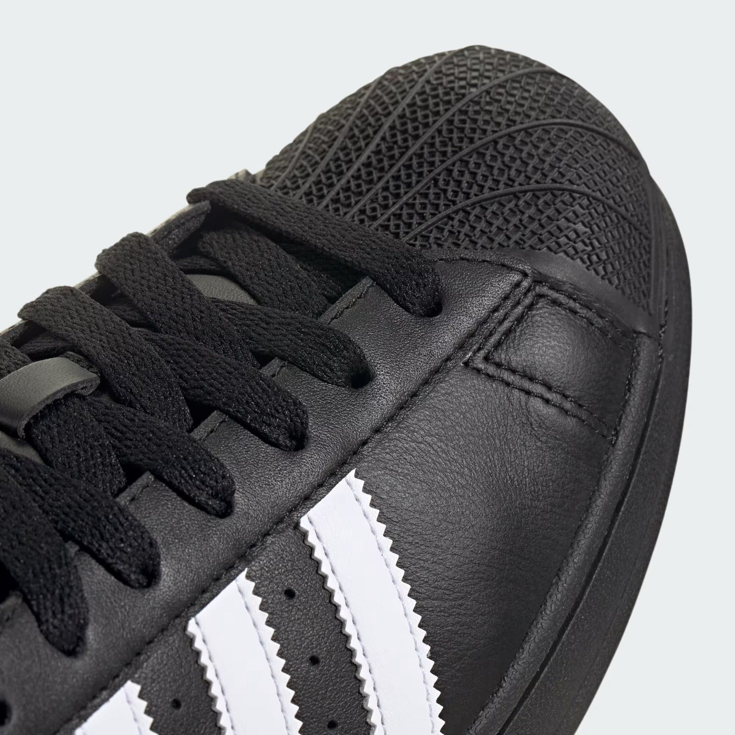 SUPERSTAR BLACK WHITE