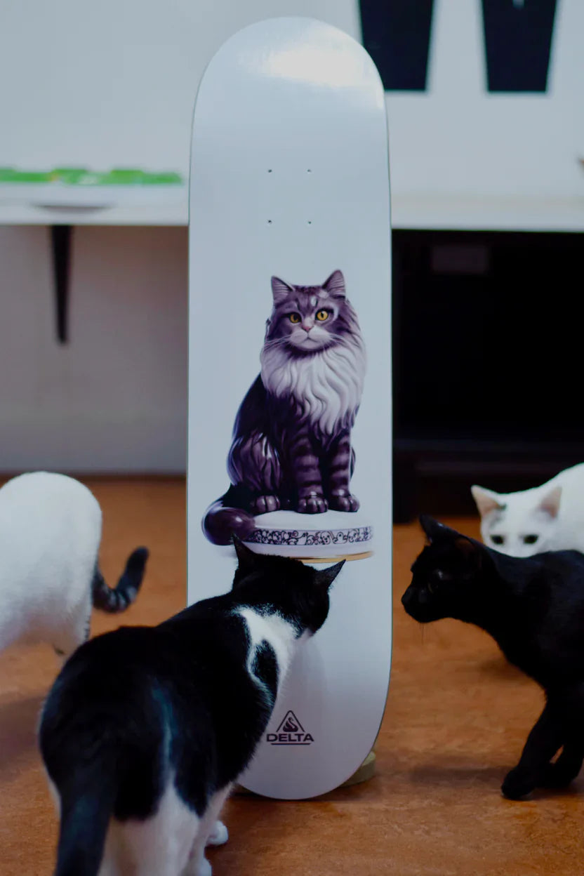 DECK DELTA 8.125 GRANDMA CAT GREY