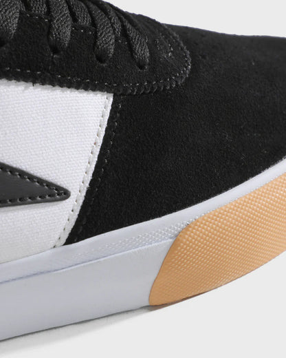 MANCHESTER BLACK WHITE GUM TOE